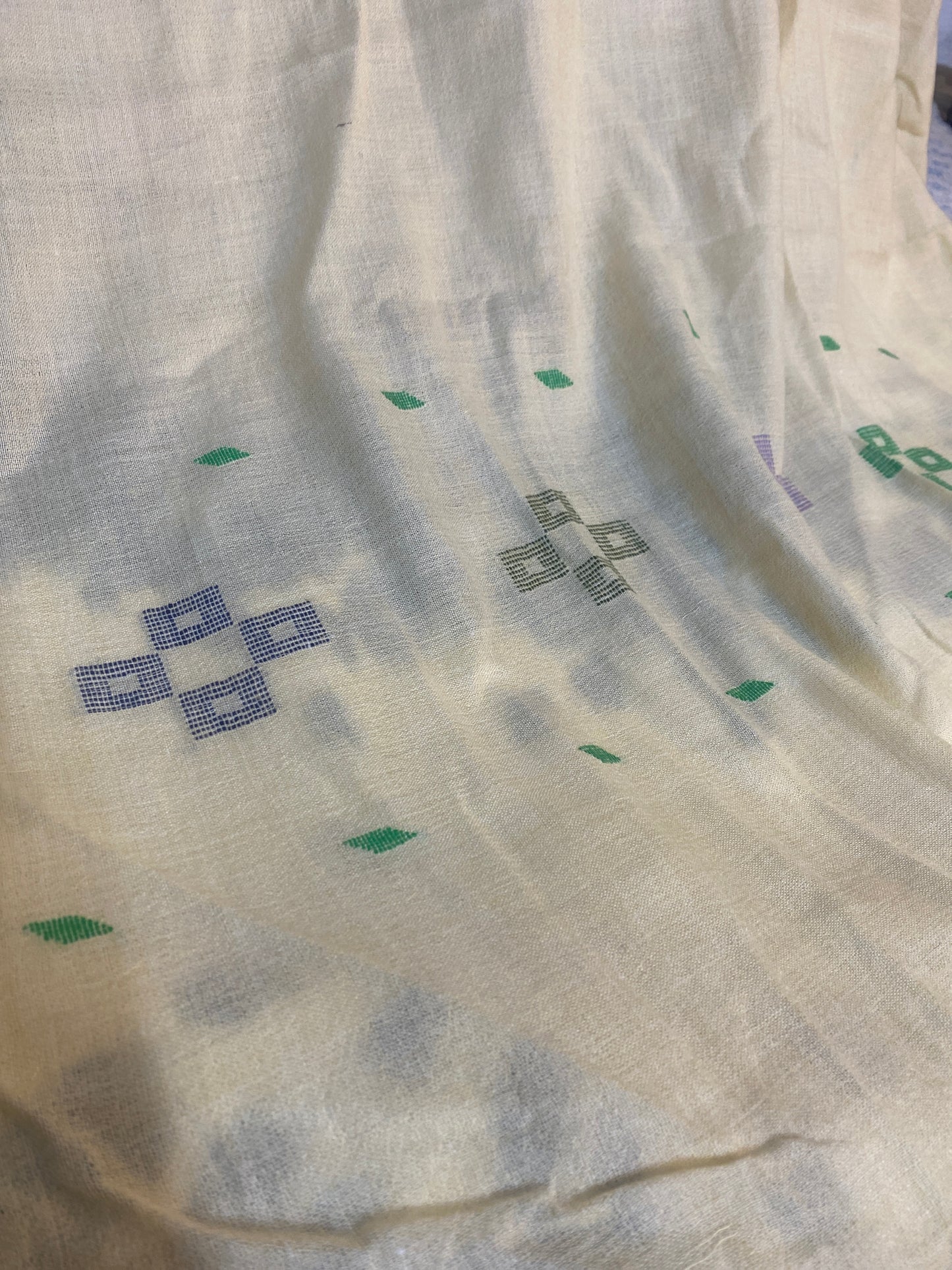 Swati Hand Kadhi Wool Creamy