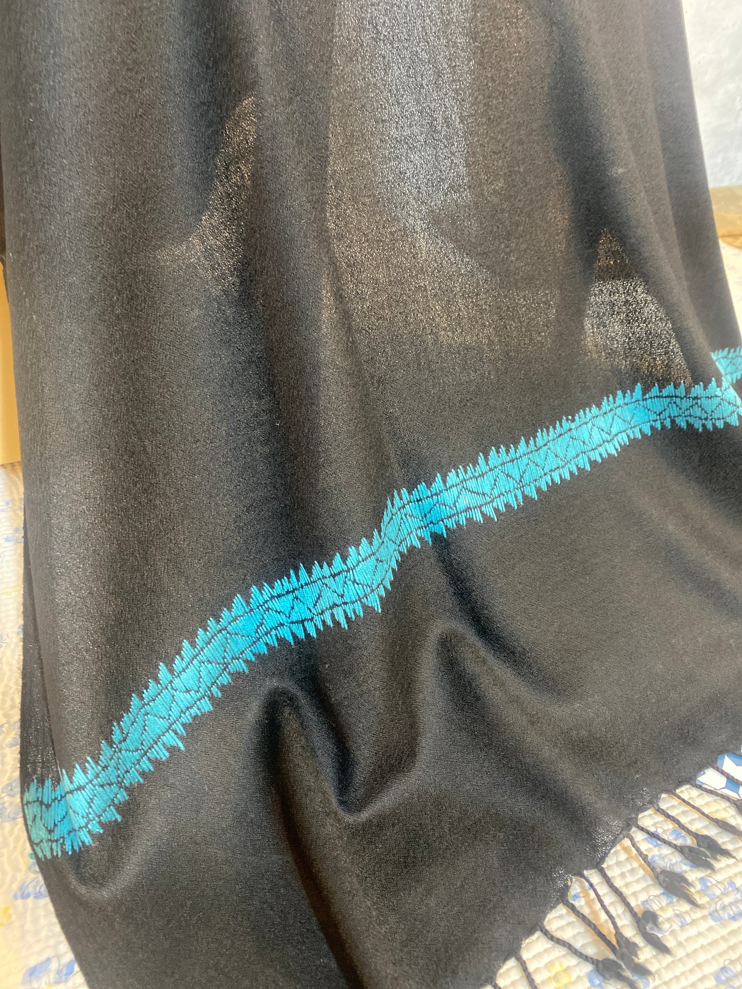 Swati Embroidery Wool Black BP