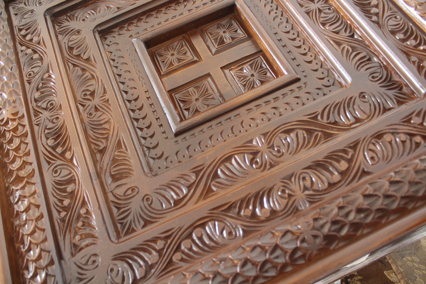 Swati Table 2.5x2.5 sq fts