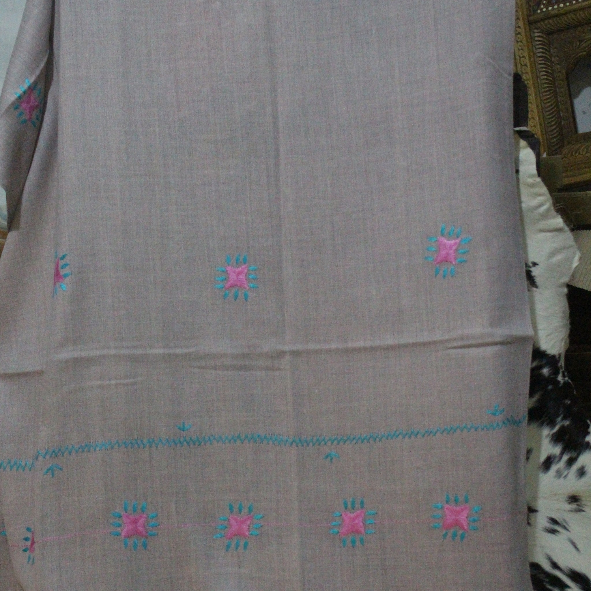 Swati Embroidery Wool Brown Q