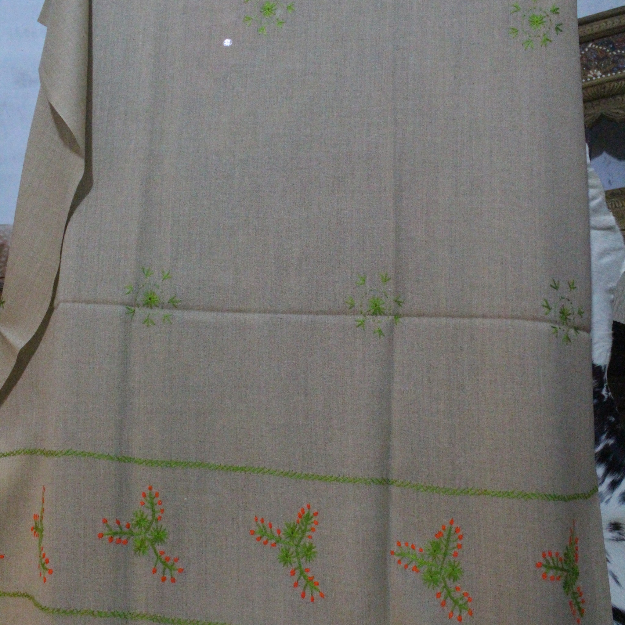Swati Embroidery Wool Brown S