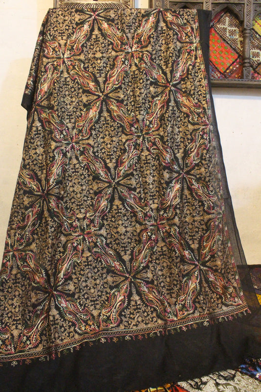 Swati Embroidery Wool Black B