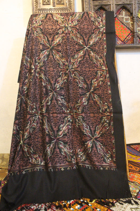Swati Embroidery Wool Black C