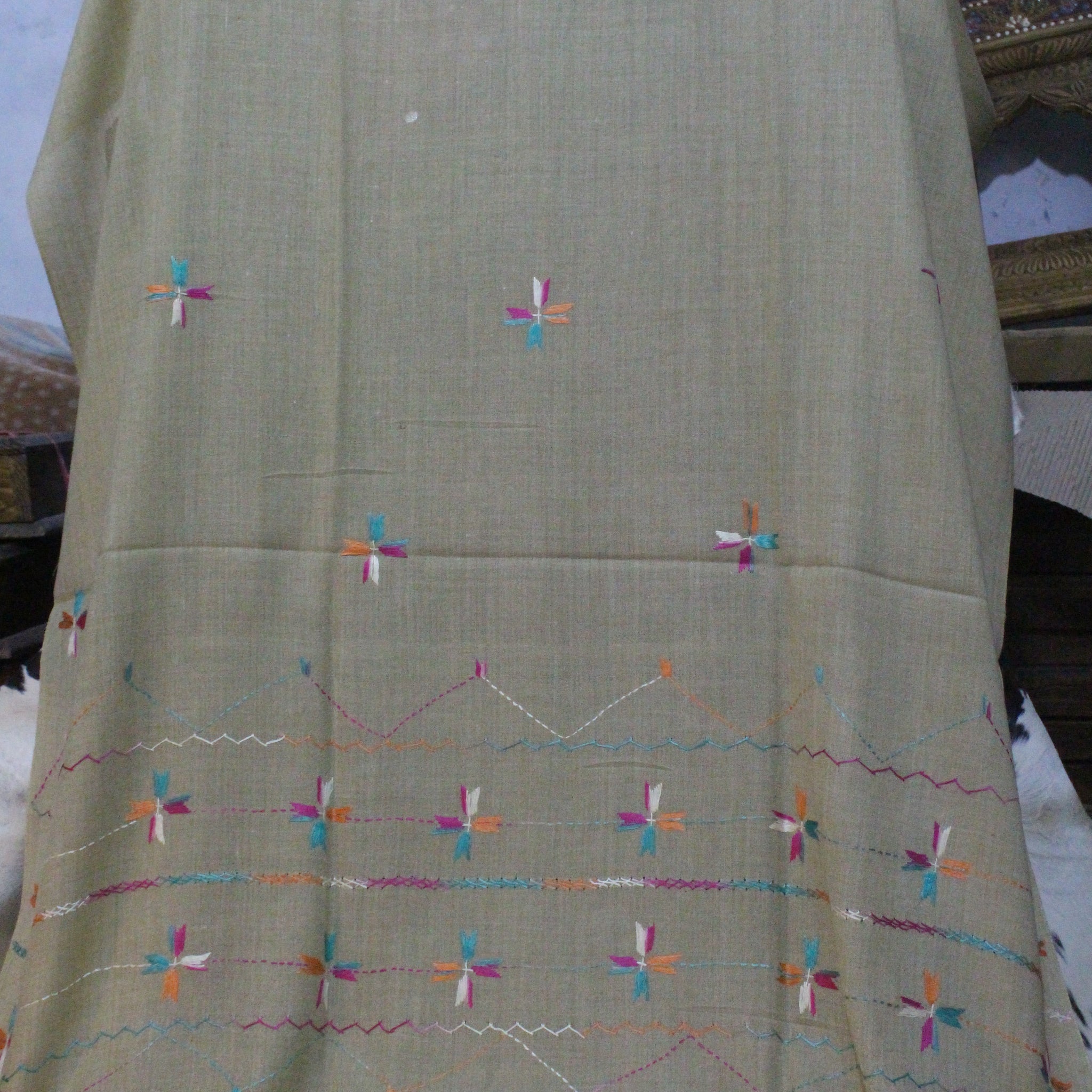Swati Embroidery Wool Brown