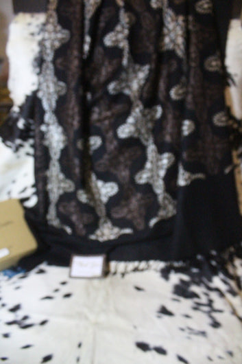 Swati Embroidery Wool Black F