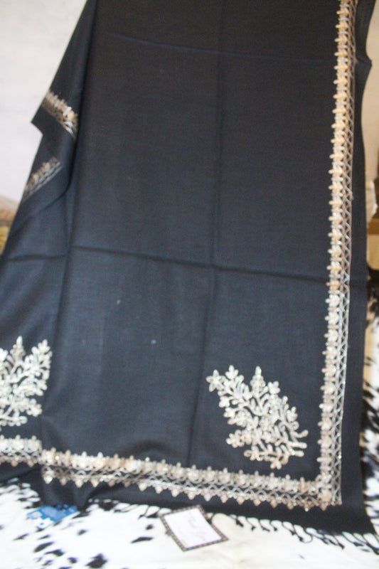 Swati Embroidery Wool Black H