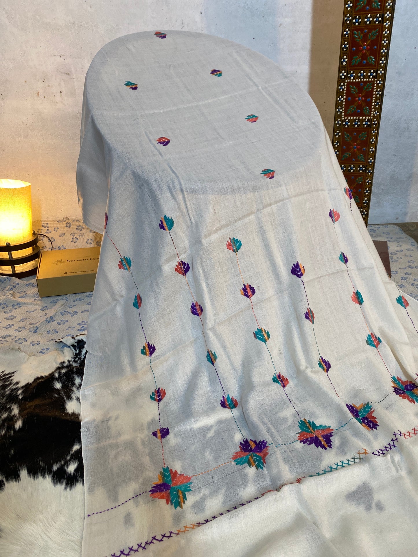 Swati Embroidery Wool Half White E