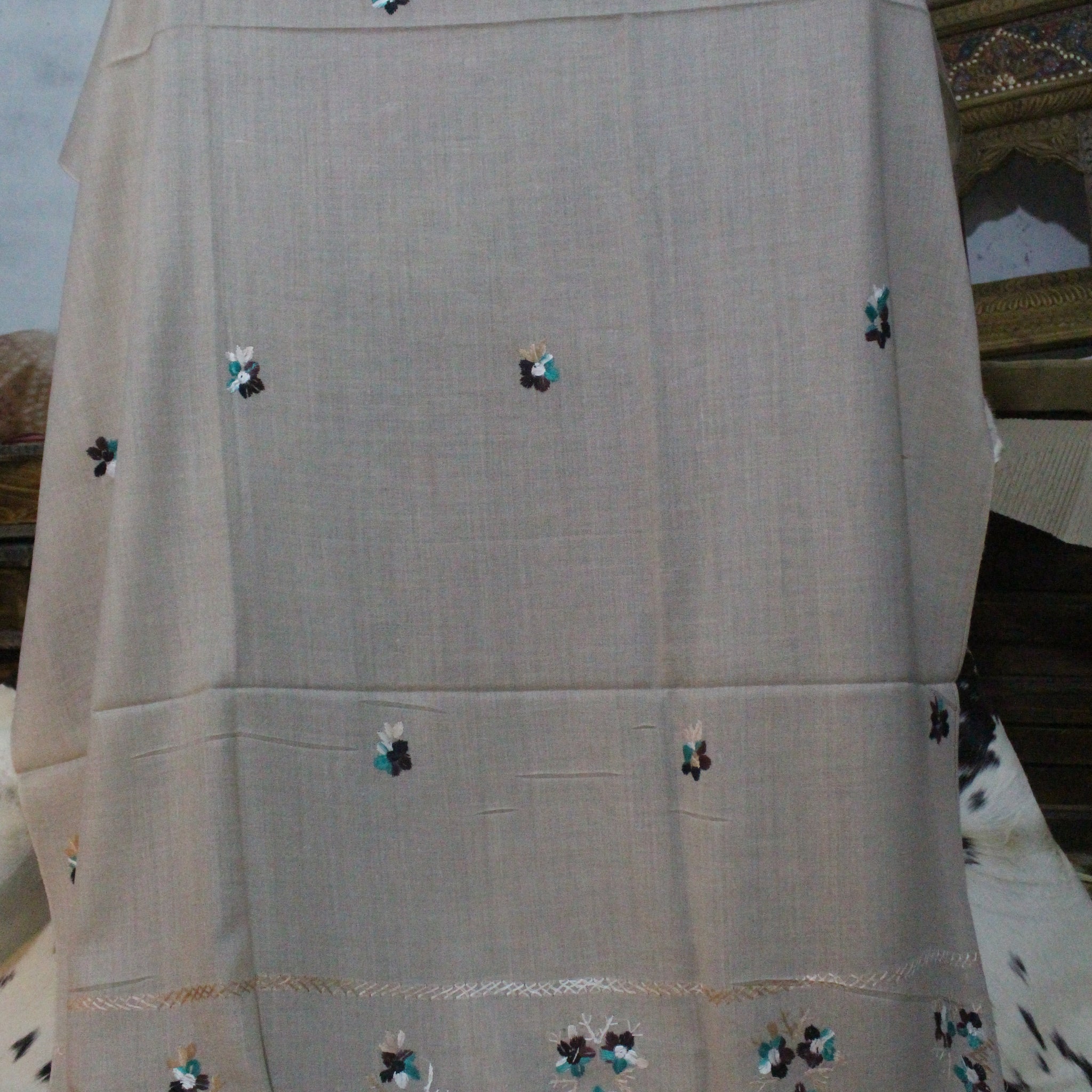Swati Embroidery Wool Brown