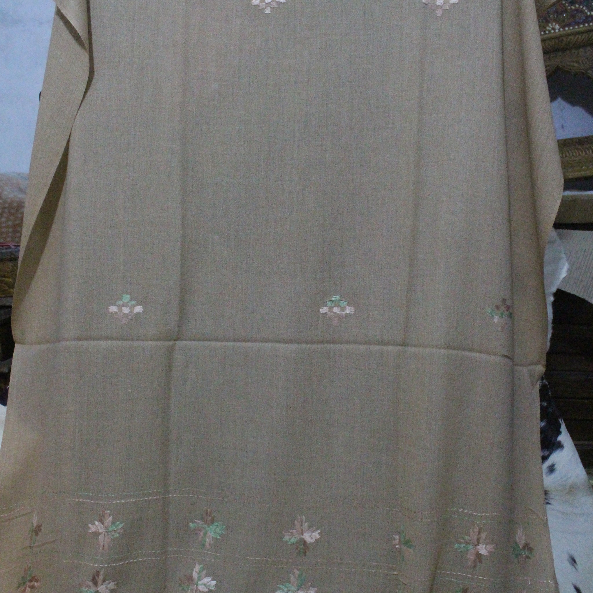Swati Embroidery Wool Brown