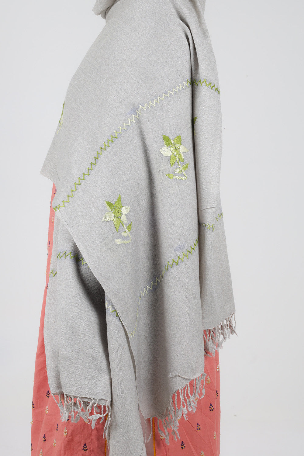 Swati Hand Embroidery Wool Gray D