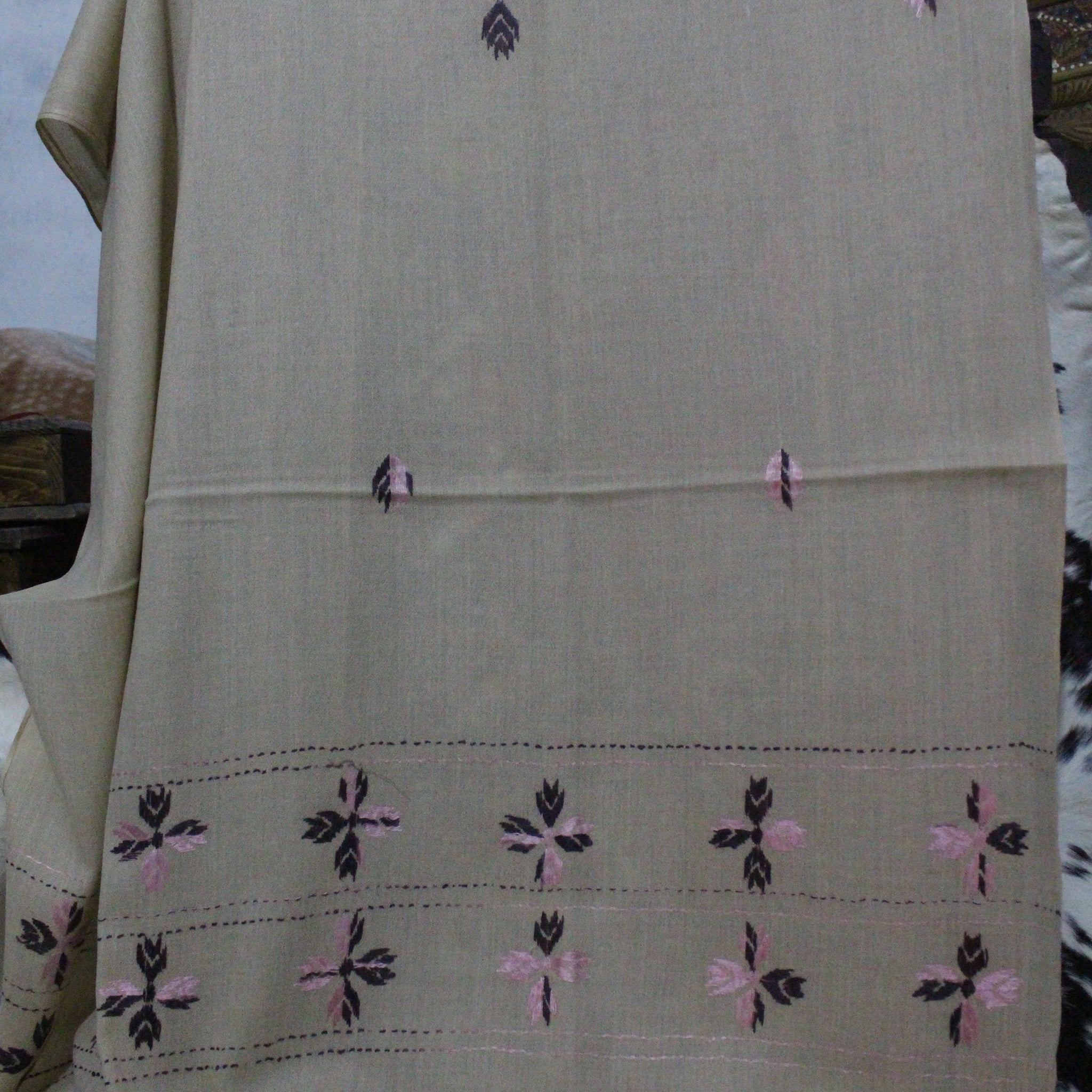 Swati Embroidery Wool Brown F