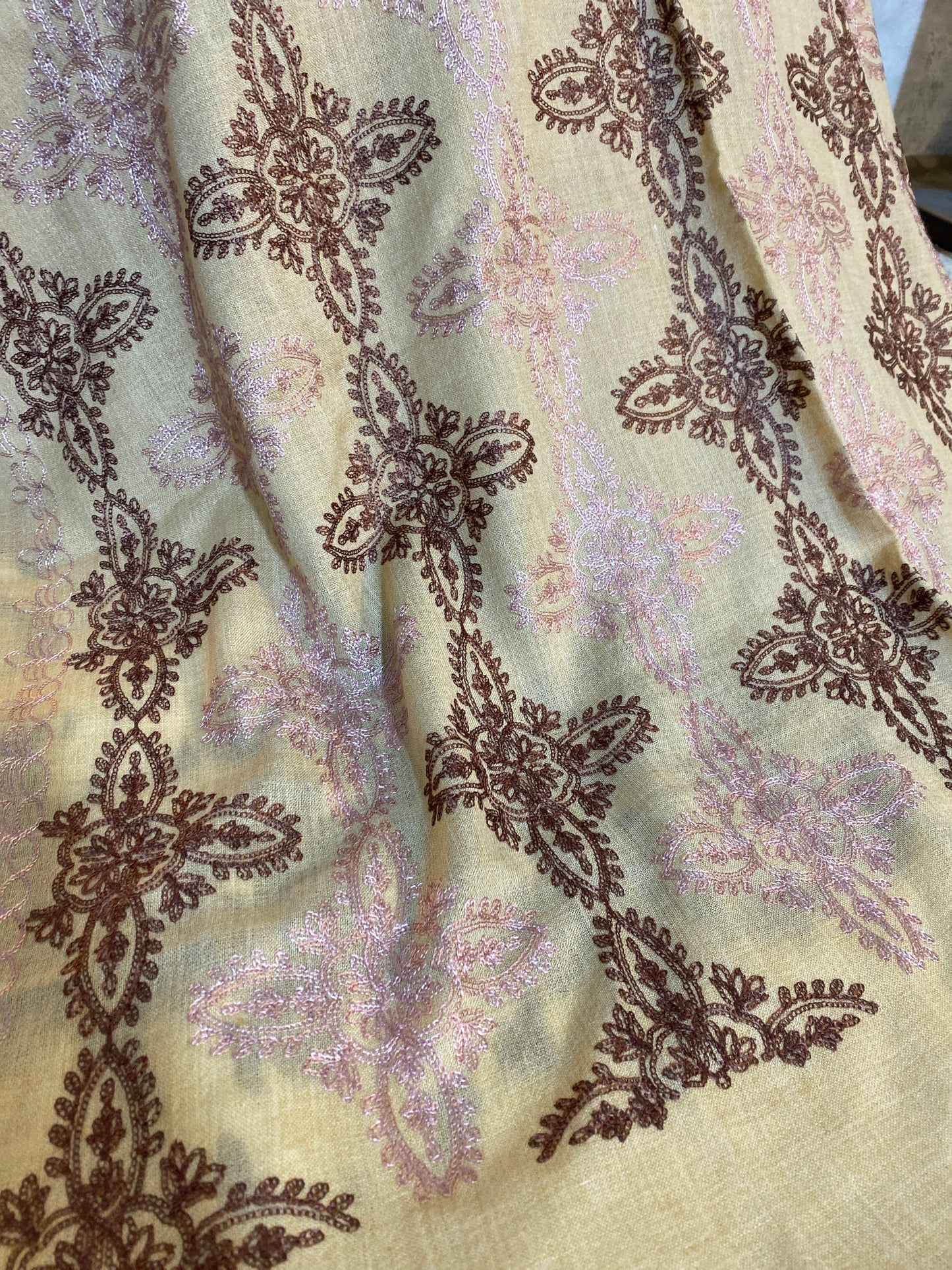 Swati Embroidery Wool Brown HM