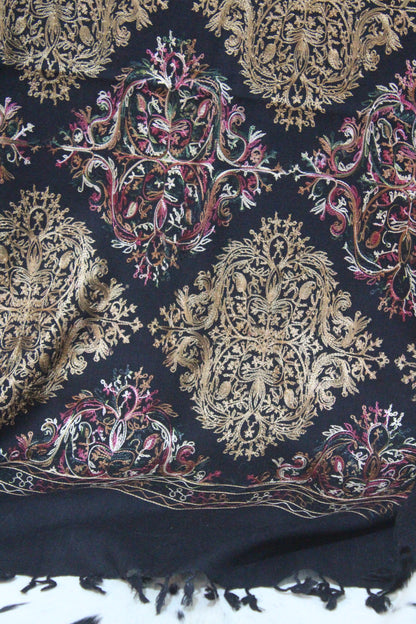 Swati Embroidery Wool BLack AL