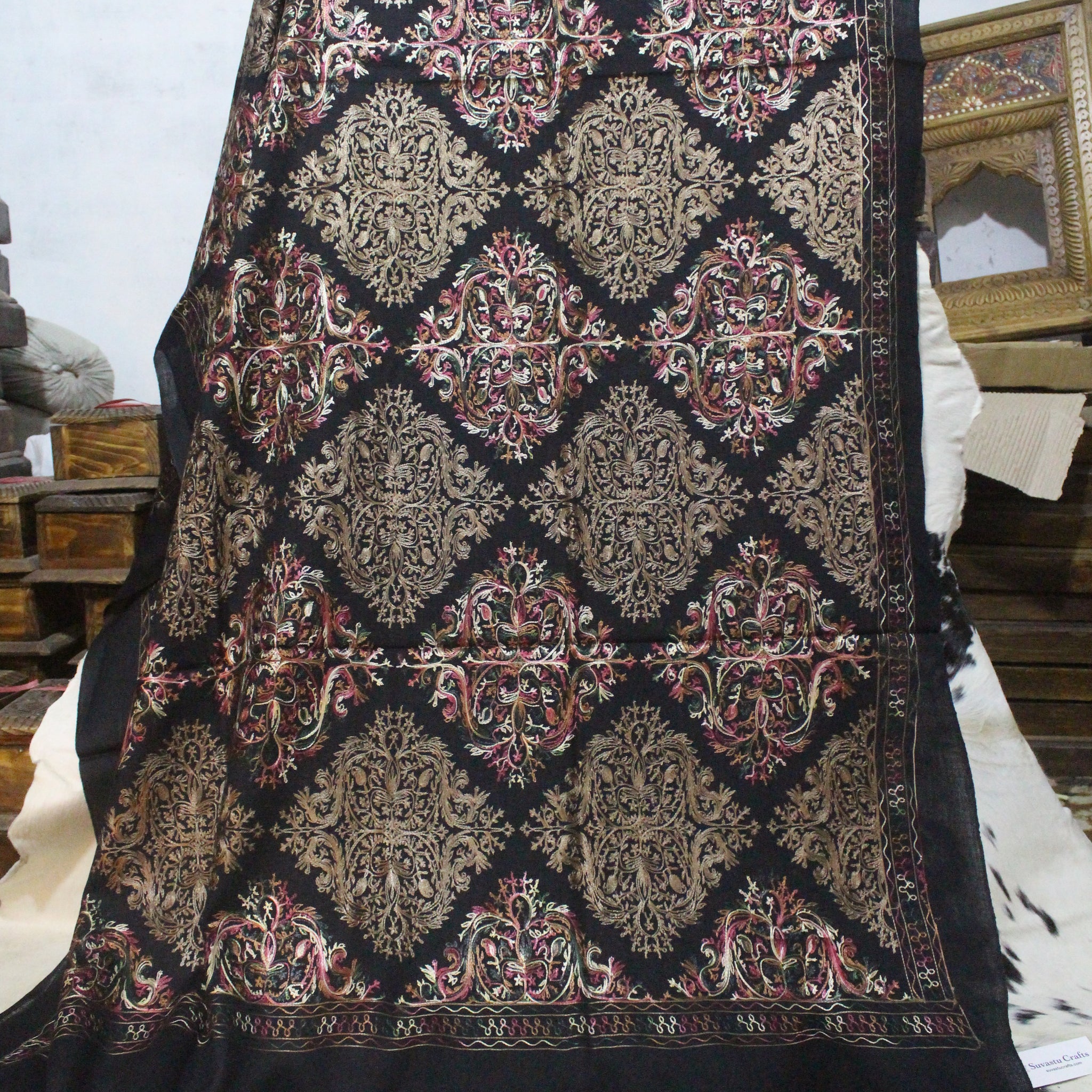 Swati Embroidery Wool Black AN