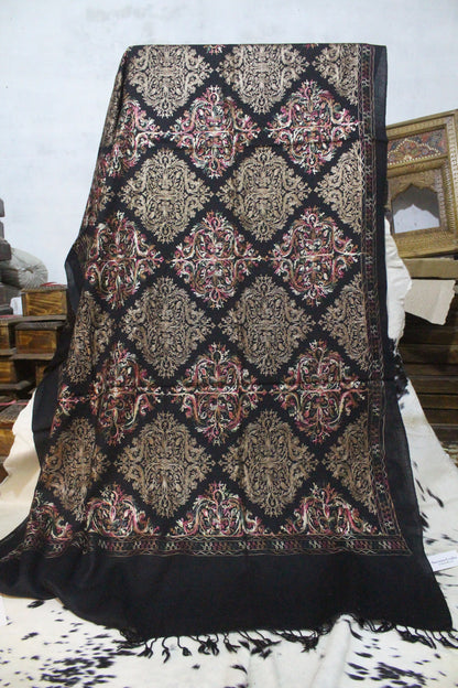 Swati Embroidery Wool Black AN