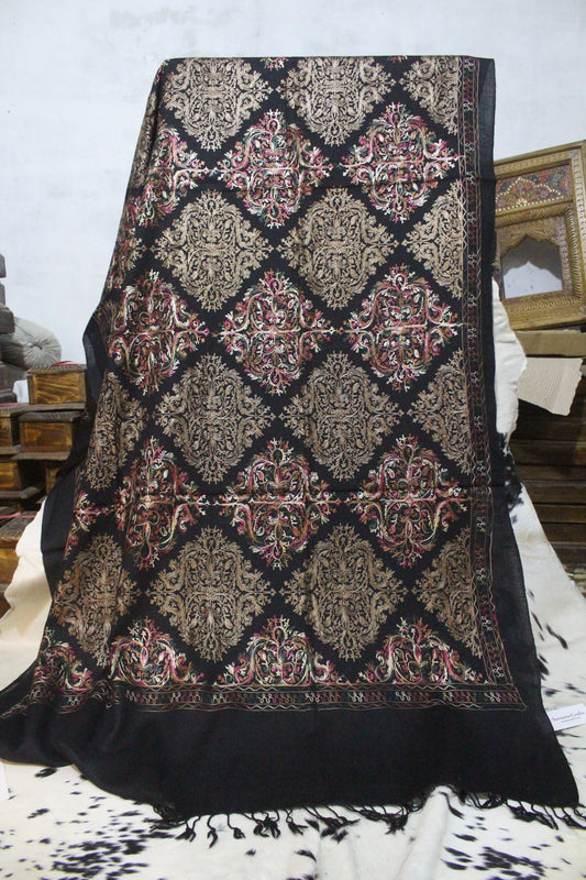 Swati Embroidery Wool Black AN
