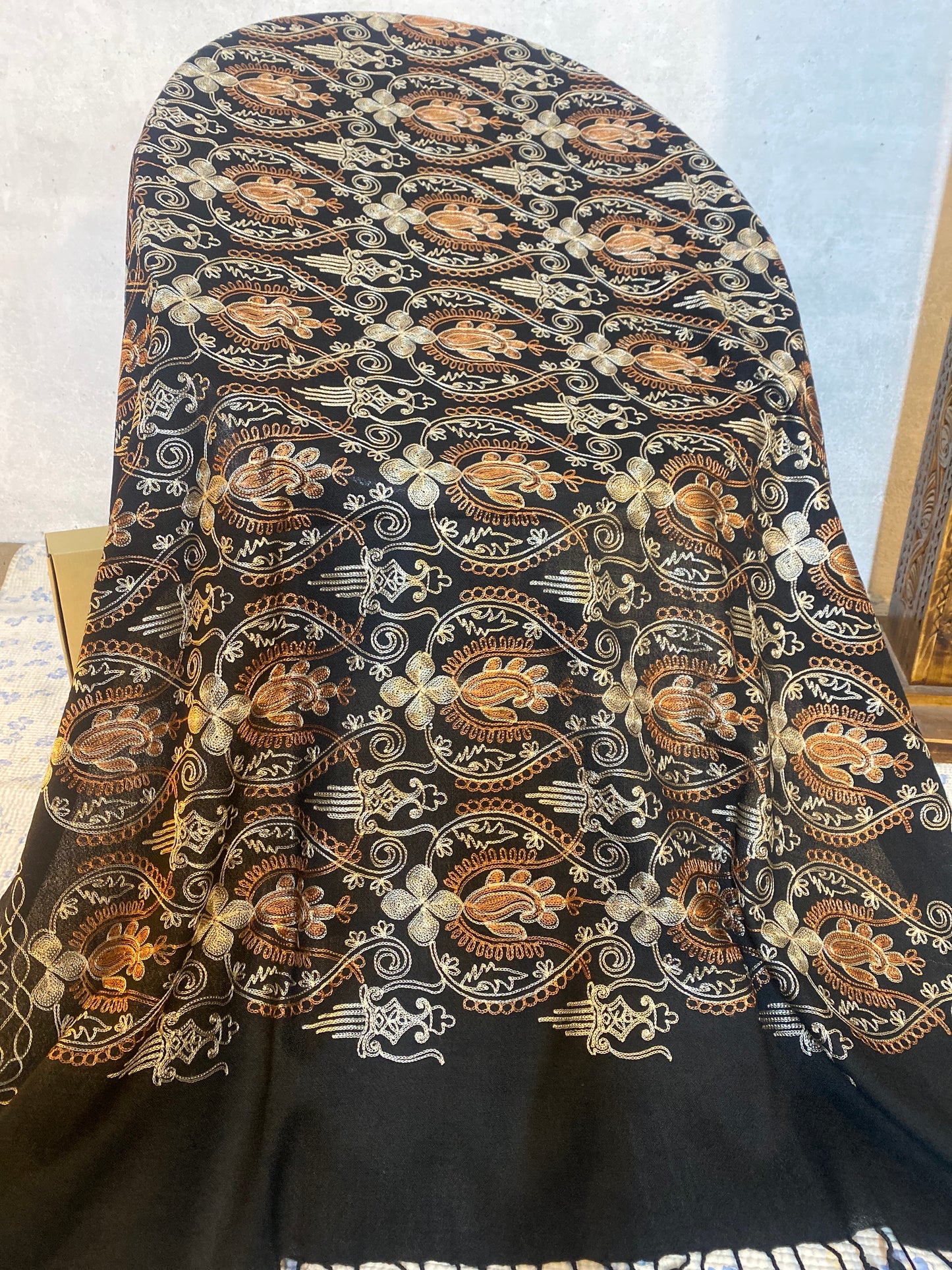 Swati Embroidery Wool Black JM