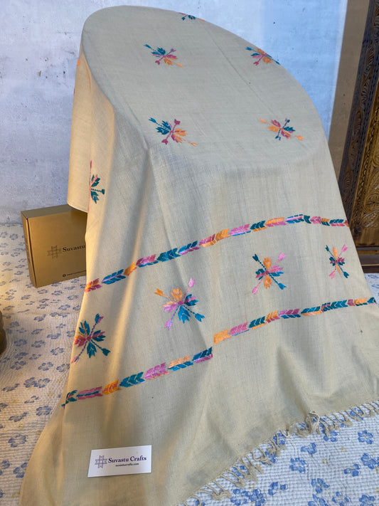 Swati Embroidery Wool Creamy CM