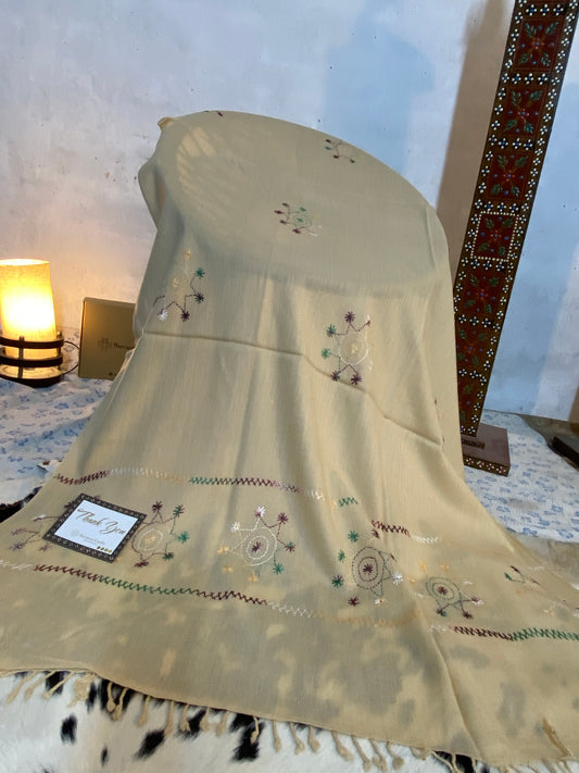 Swati Embroidery Wool Creamy CD