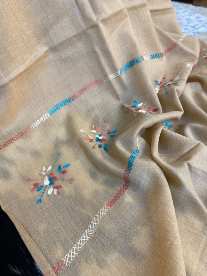 Swati Embroidery Wool Creamy CE