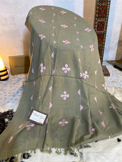 Swati Embroidery Wool Gray F