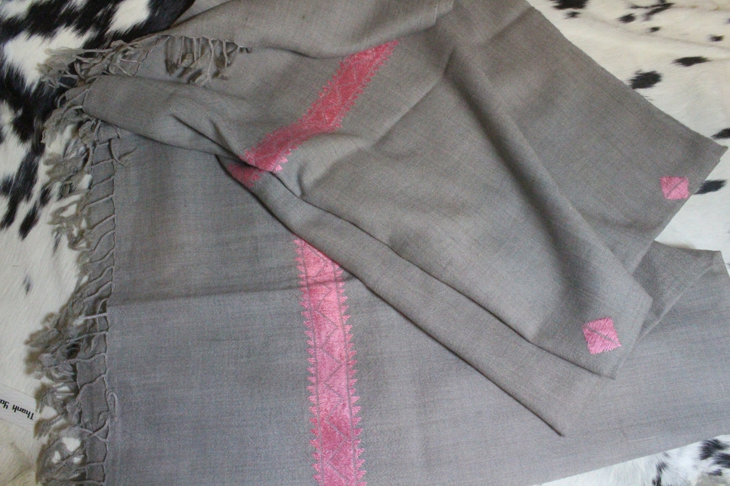 Swati Embroidery Wool Gray A