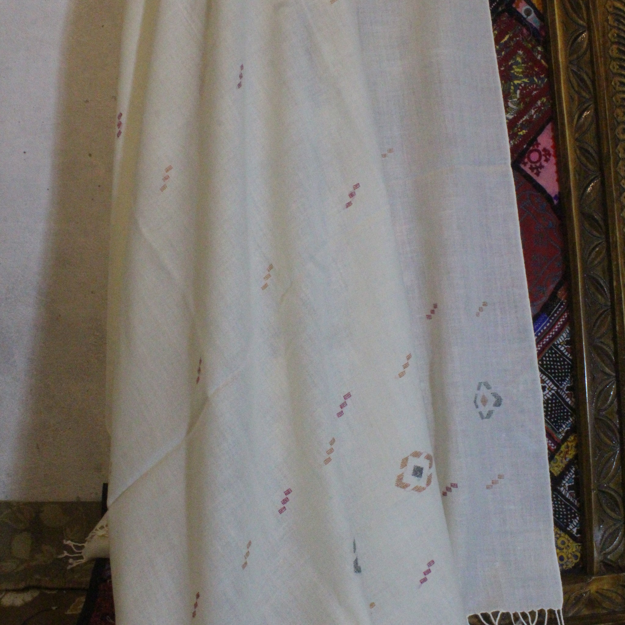 Suvastu Special Kadhi White Shawl C