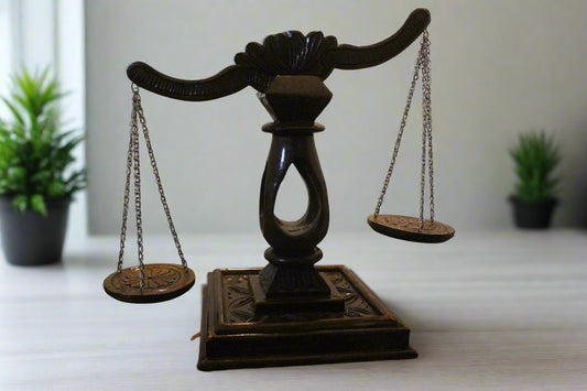 Hand Carving Scale