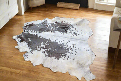 Cow Hide Rug 5.5x5 fts