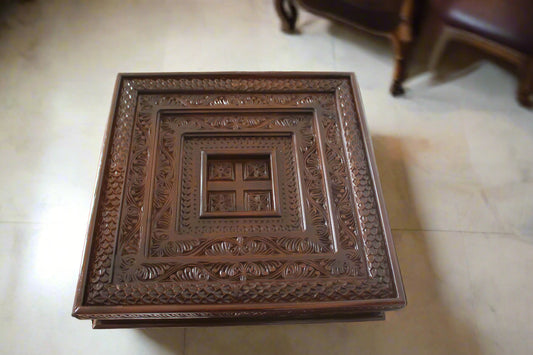 Swati Table 2.5x2.5 sq fts